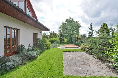 Bořanovice - Praha-východ | Sale, House Three-bedroom (4+kk), 230 m²