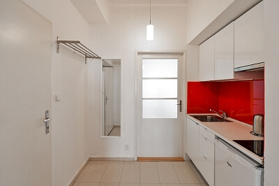 Uzavřená, Kobylisy - Prague 8 | Rent, Apartment One-bedroom (2+kk), 56 m²