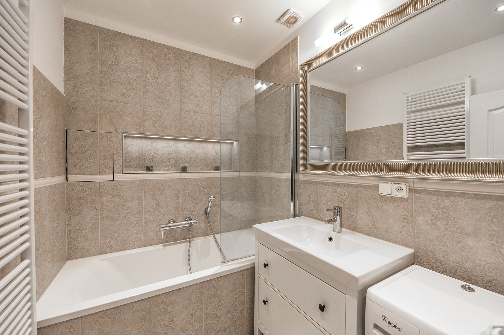 Hořejší nábřeží, Smíchov - Praha 5 | Pronájem, Byt 2+kk, 56 m²