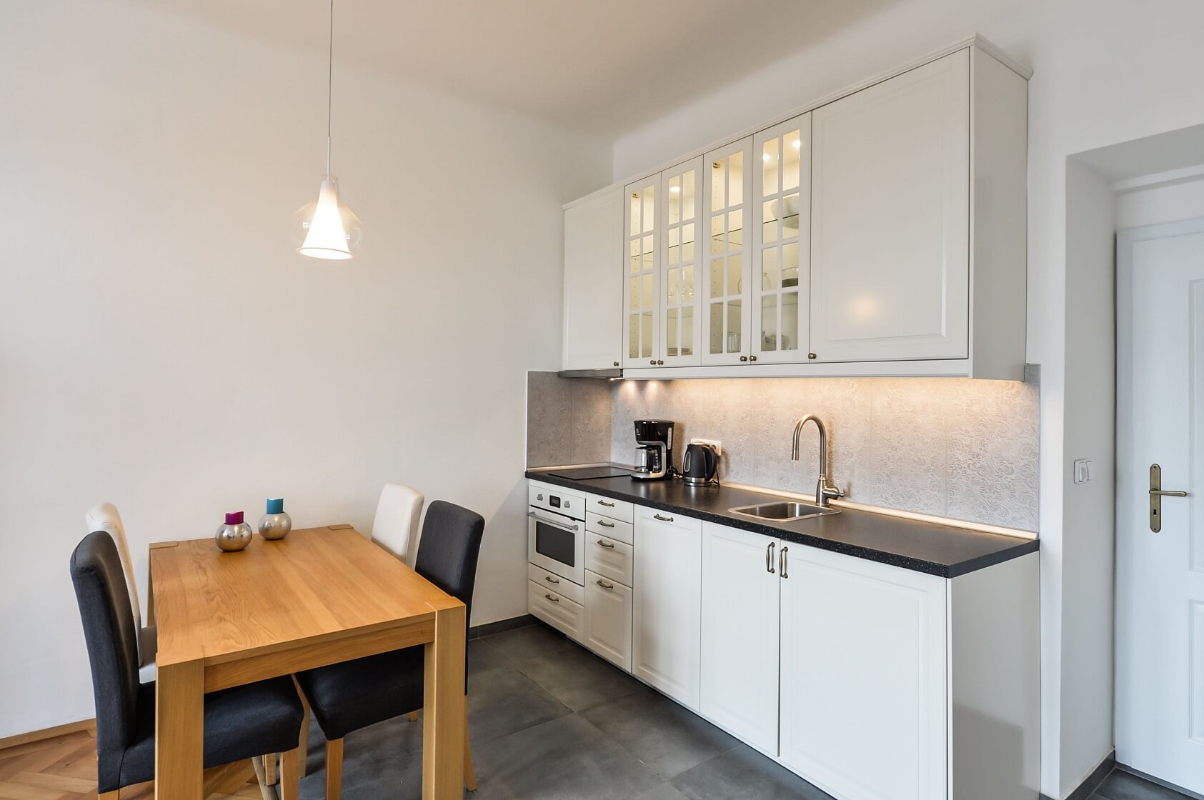 Hořejší nábřeží, Smíchov - Prague 5 | Rent, Apartment One-bedroom (2+kk), 56 m²