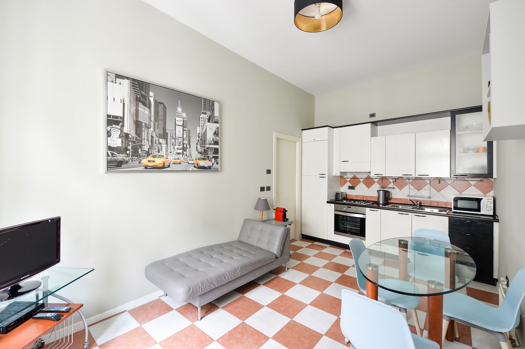 Olivova, Nové Město - Praha 1 | Pronájem, Byt 2+kk, 38 m²