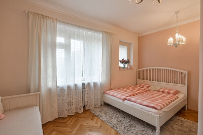 U Nikolajky, Smíchov - Praha 5 | Pronájem, Byt 2+kk, 62 m²