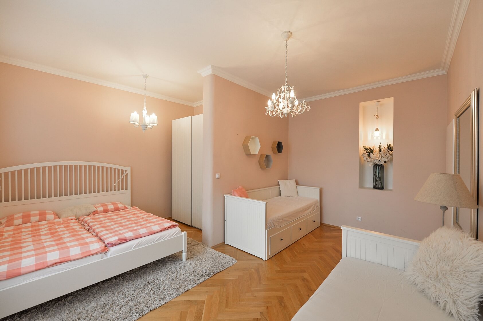U Nikolajky, Smíchov - Prague 5 | Rent, Apartment One-bedroom (2+kk), 62 m²