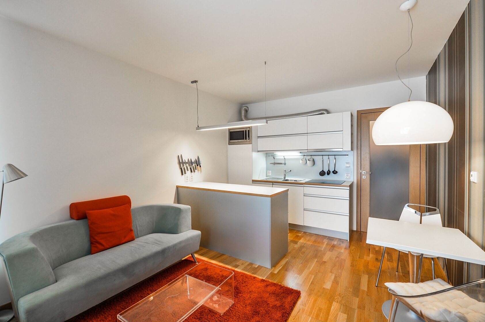 Italská, Vinohrady - Prague 2 | Rent, Apartment Studio (1+kk), 37 m²