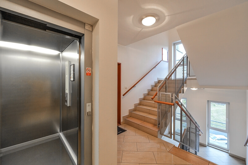 Plzeňská, Košíře - Prague 5 | Rent, Apartment One-bedroom (2+kk), 56 m²