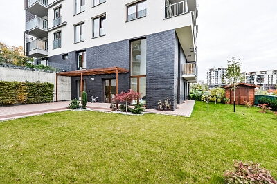 Učňovská, Hrdlořezy - Prague 9 | Sale, Apartment Three-bedroom (4+kk), 150 m²