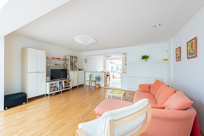 Parašutistů, Ruzyně - Prague 6 | Sale, House Three-bedroom (4+1), 190 m²