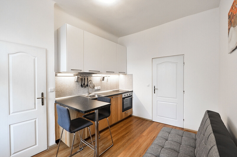 Hořejší nábřeží, Smíchov - Praha 5 | Pronájem, Byt 1+1, 42 m²