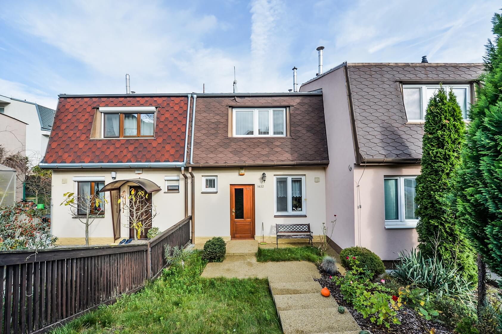 Na Výhledu, Hostivice - Praha-západ | Sale, House Two-bedroom (3+kk), 86 m²