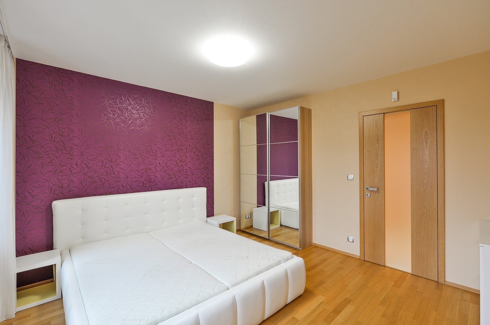 U Nikolajky, Smíchov - Prague 5 | Rent, Apartment One-bedroom (2+kk), 82 m²