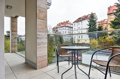 U Nikolajky, Smíchov - Praha 5 | Pronájem, Byt 2+kk, 82 m²