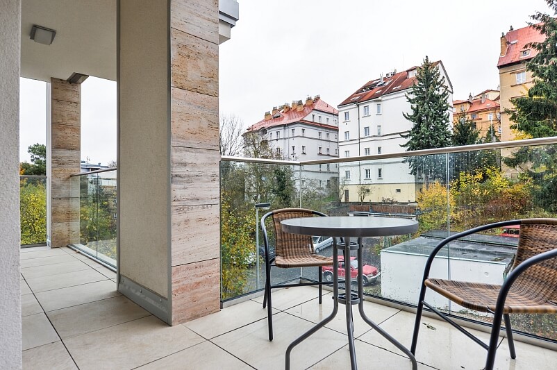 U Nikolajky, Smíchov - Prague 5 | Rent, Apartment One-bedroom (2+kk), 82 m²