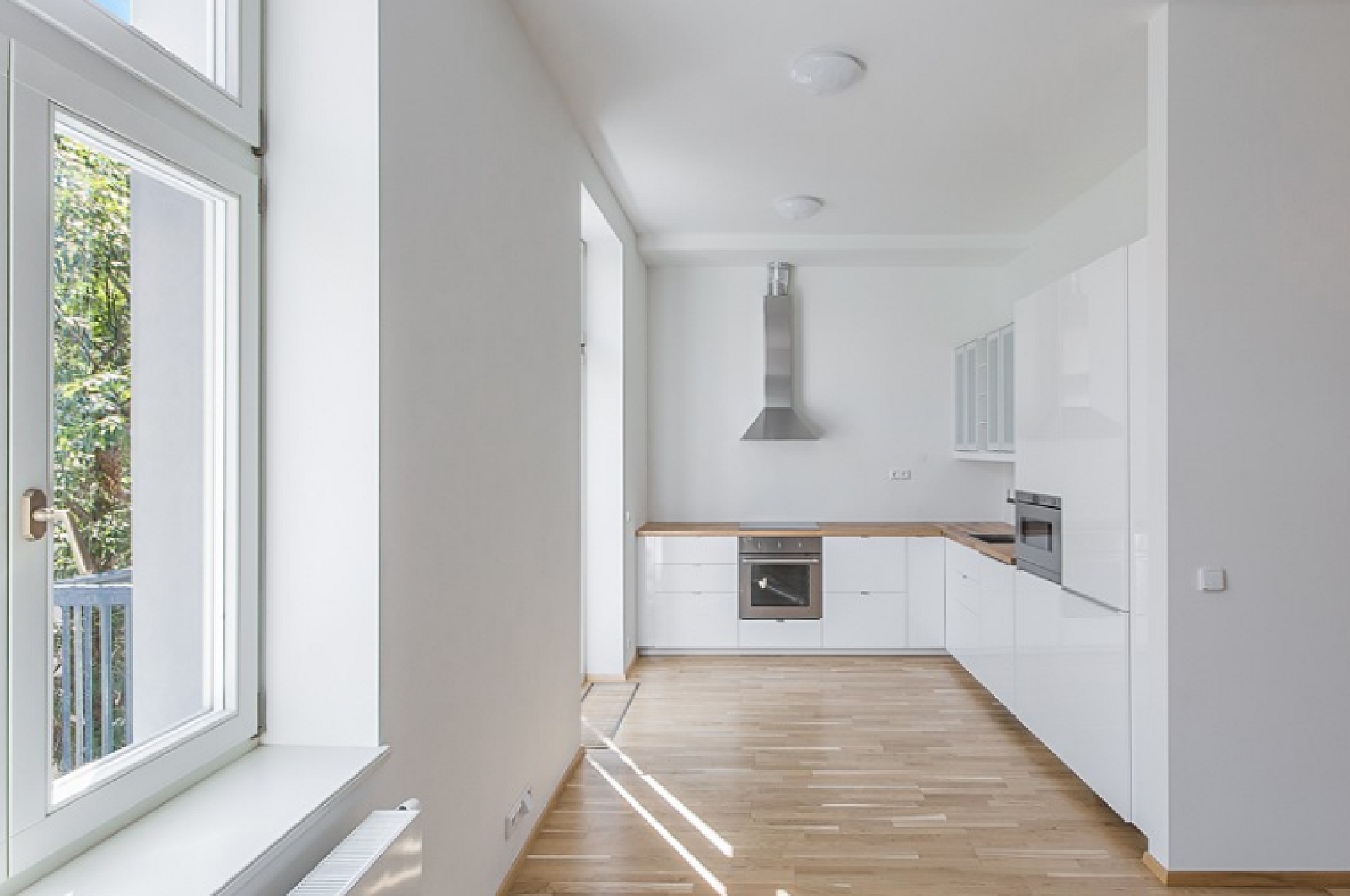 Charkovská, Vršovice - Prague 10 | Rent, Apartment Two-bedroom (3+kk), 100 m²