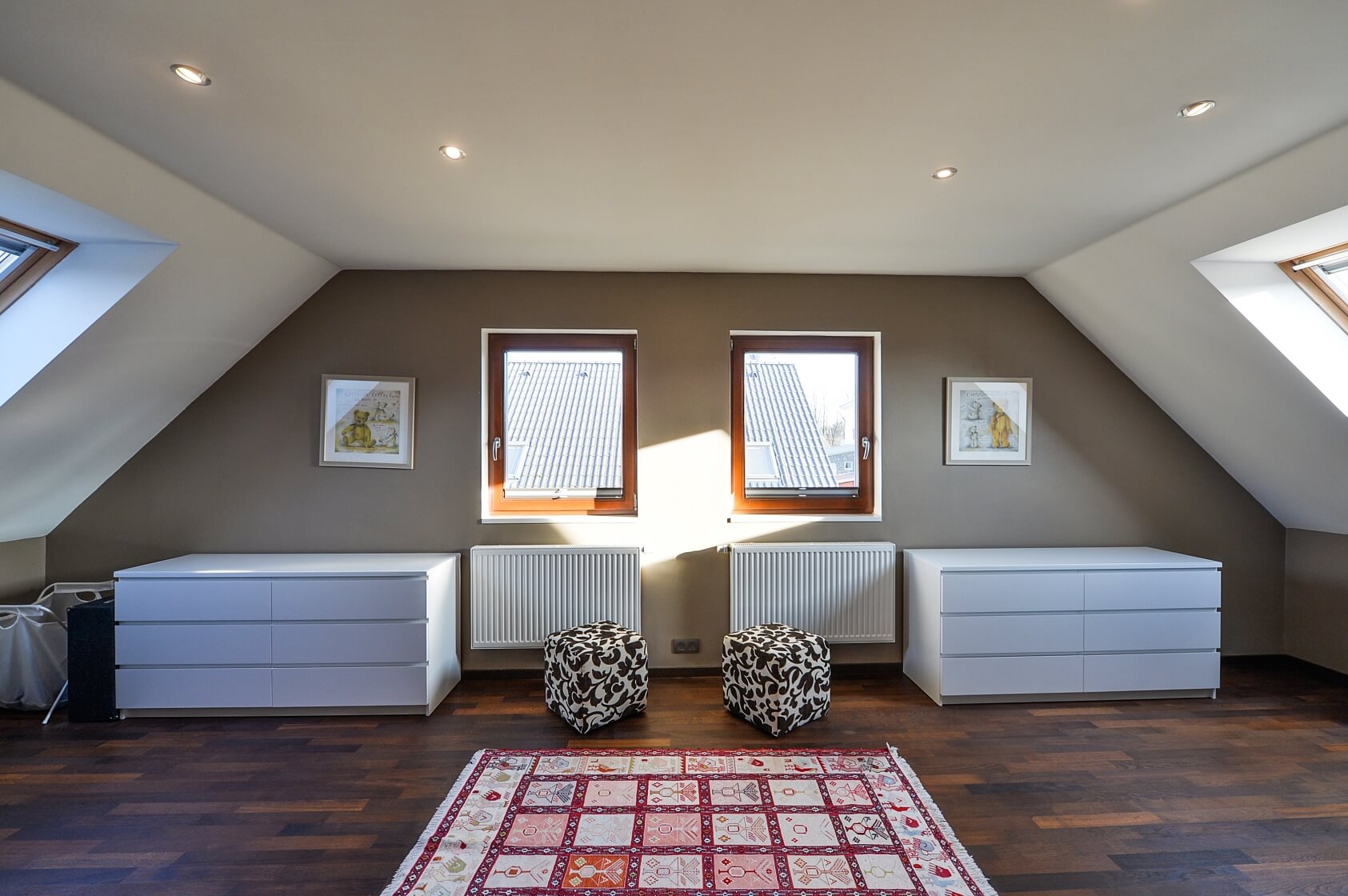 Pod Ovčínem, Křeslice - Praha 4 | Pronájem, Rodinný dům 6+1, 270 m²