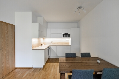 U Hranic, Strašnice - Praha 10 | Pronájem, Byt 3+kk, 69 m²