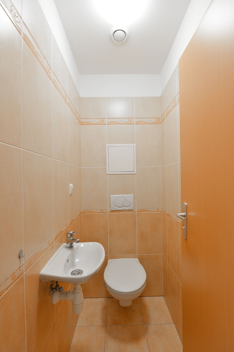V Zahradách, Libeň - Prague 8 | Rent, Apartment One-bedroom (2+kk), 66 m²