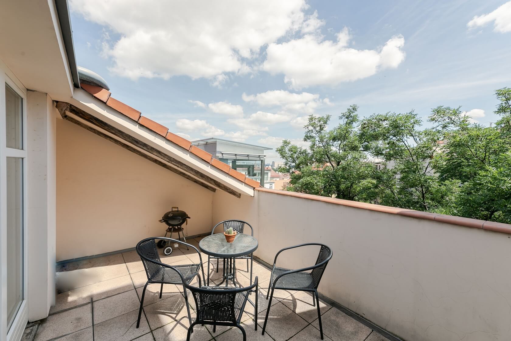 U Rajské zahrady, Žižkov - Praha 3 | Pronájem, Byt 2+1, 87 m²
