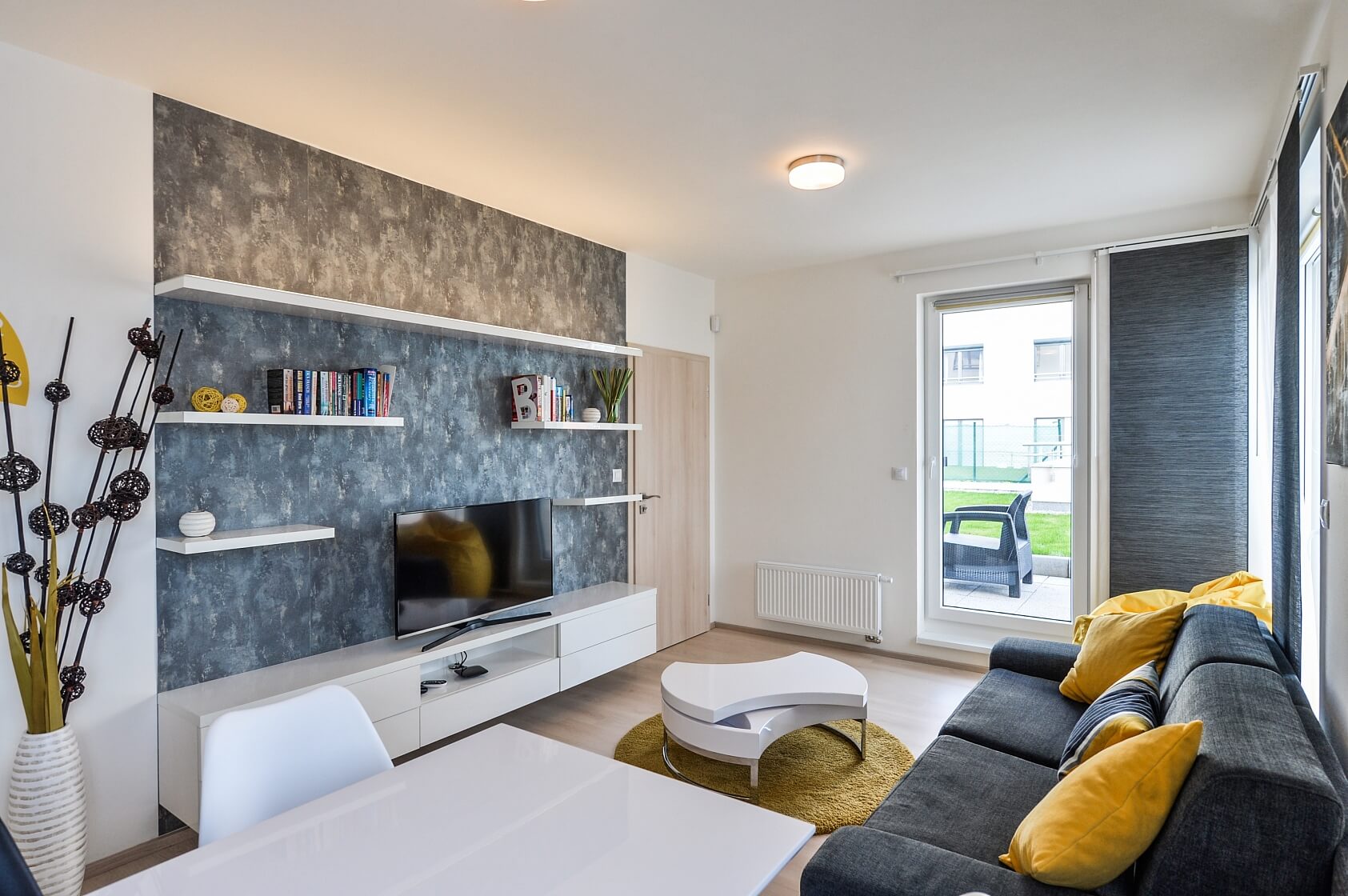 V Háji, Holešovice - Prague 7 | Rent, Apartment One-bedroom (2+kk), 120 m²