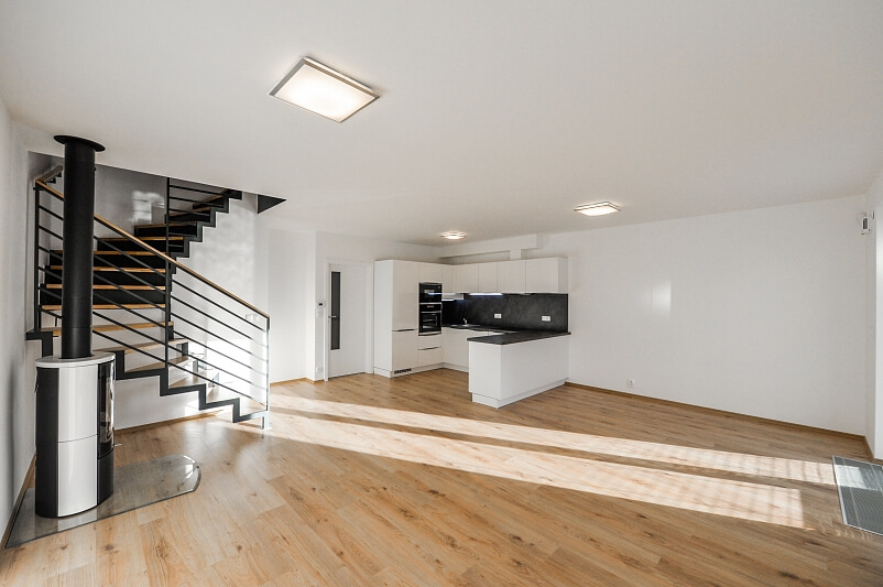 Miřetická, Písnice - Praha 4 | Pronájem, Rodinný dům 6+kk, 185 m²