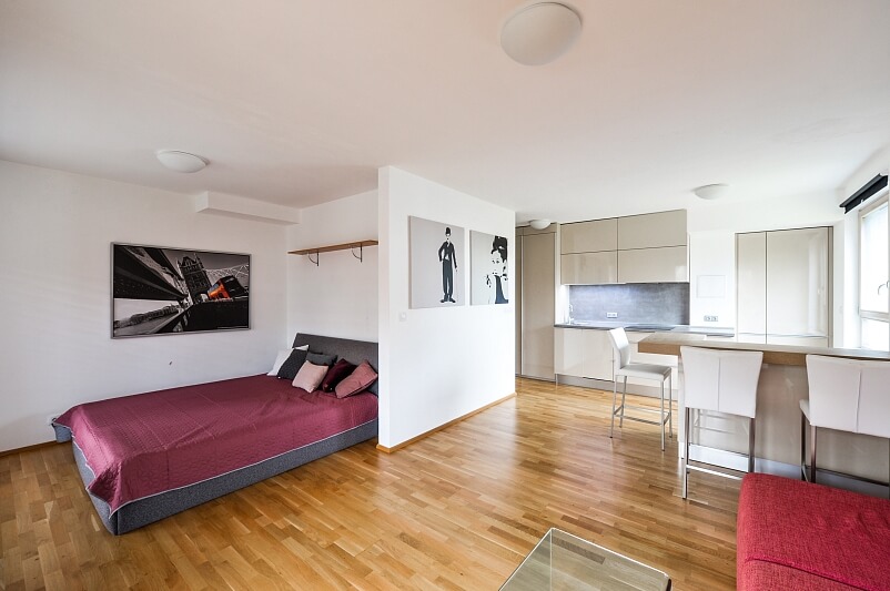 Dolnocholupická, Modřany - Prague 4 | Sale, Apartment One-bedroom (2+kk), 50 m²