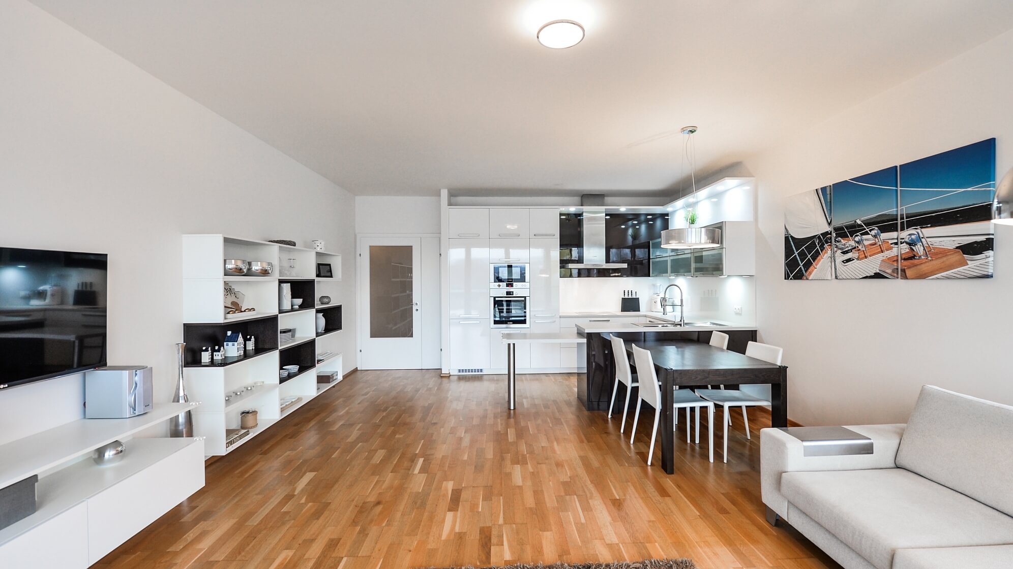 V Přístavu, Holešovice - Prague 7 | Rent, Apartment Two-bedroom (3+kk), 109 m²