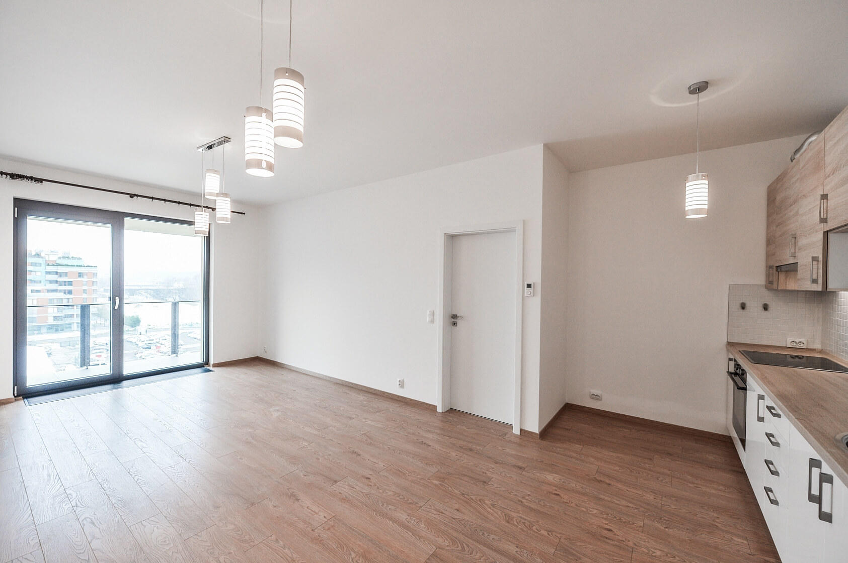 U Mlýnského kanálu, Karlín - Praha 8 | Pronájem, Byt 2+kk, 65 m²