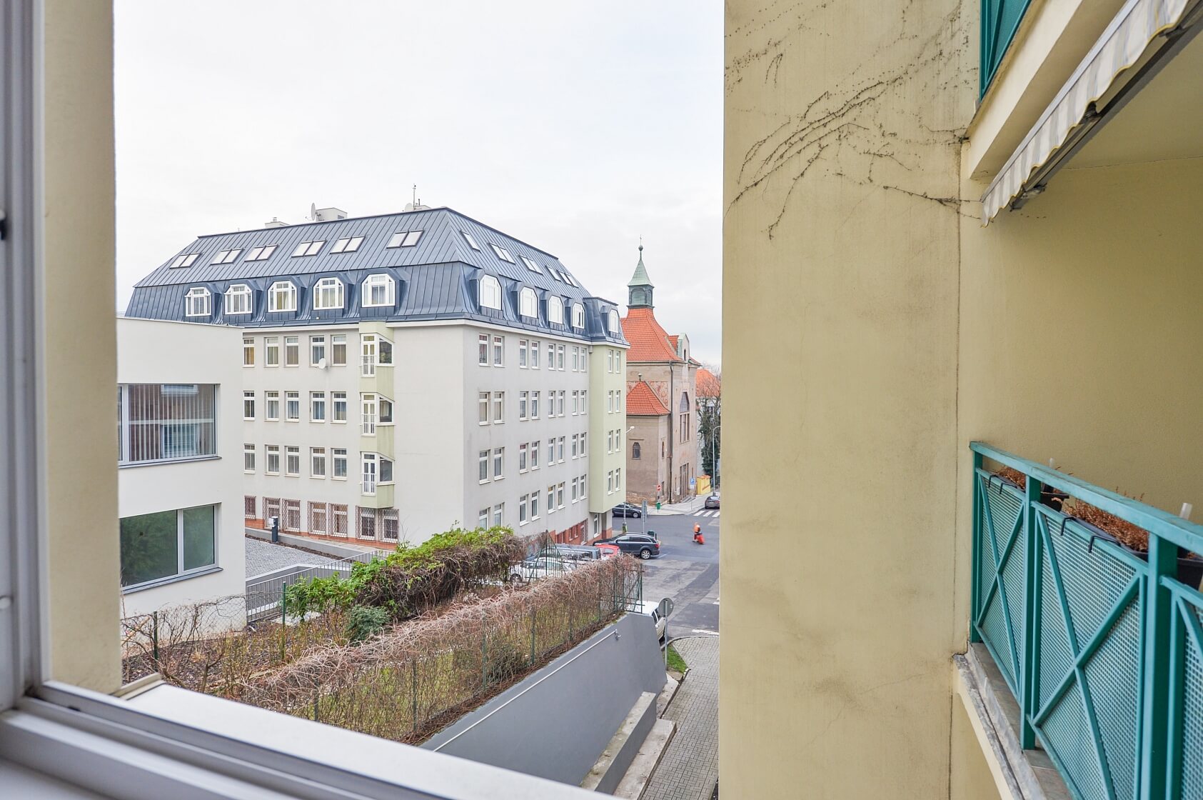 V Kapslovně, Žižkov - Prague 3 | Rent, Apartment Four-bedroom (5+1), 168 m²