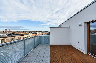 U Hranic, Strašnice - Praha 10 | Pronájem, Byt 3+kk, 116 m²