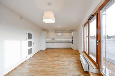 U Hranic, Strašnice - Praha 10 | Pronájem, Byt 3+kk, 116 m²