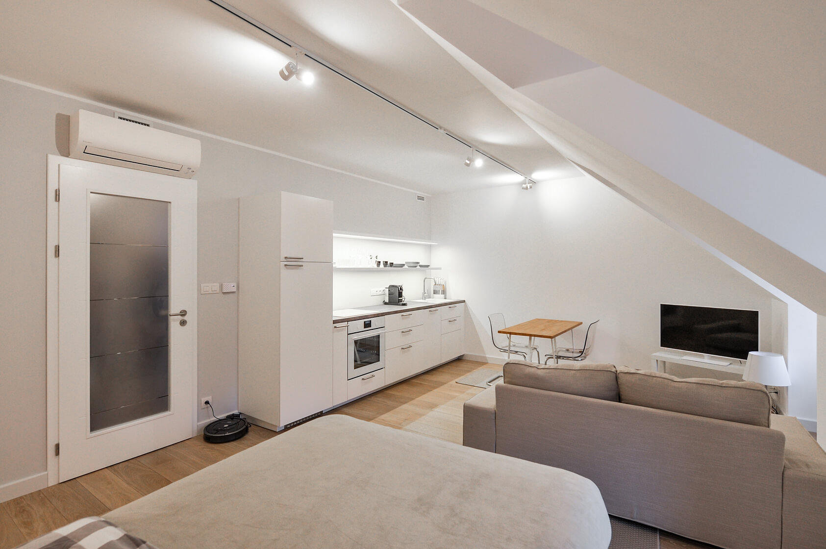 U Matěje, Dejvice - Prague 6 | Rent, Apartment Studio (1+kk), 40 m²