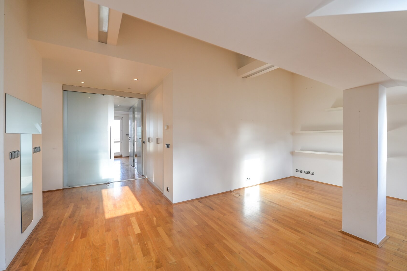 Lucemburská, Žižkov - Prague 3 | Sale, Apartment One-bedroom (2+kk), 139 m²