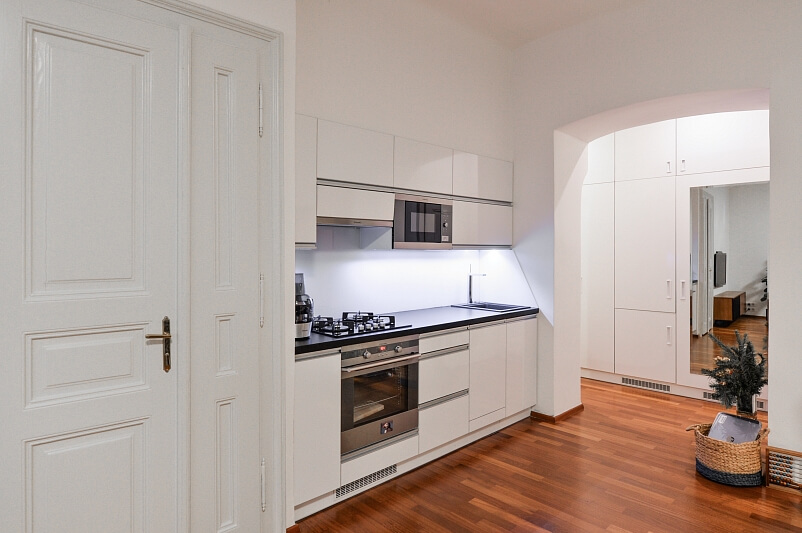 Na Poříčním právu, Nové Město - Praha 2 | Pronájem, Byt 2+kk, 50 m²