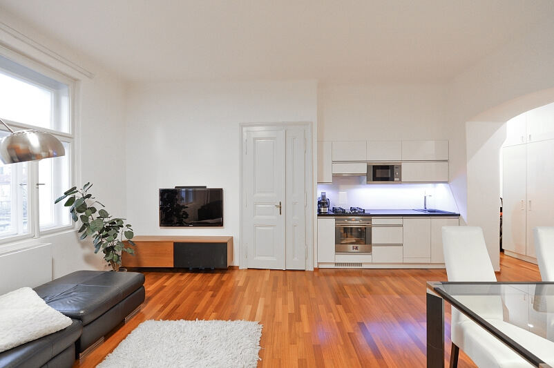 Na Poříčním právu, Nové Město - Praha 2 | Pronájem, Byt 2+kk, 50 m²