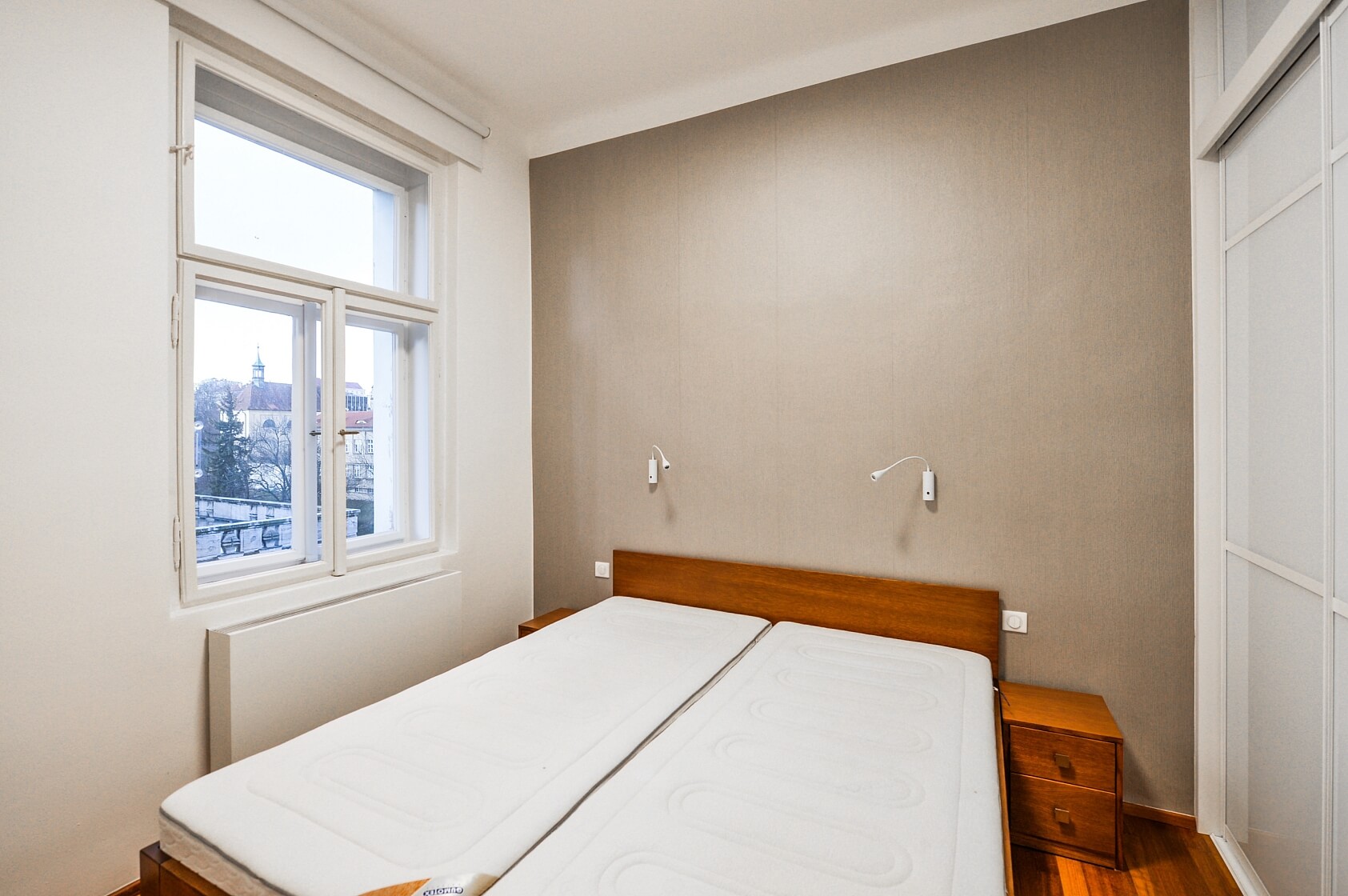 Na Poříčním právu, Nové Město - Prague 2 | Rent, Apartment One-bedroom (2+kk), 50 m²
