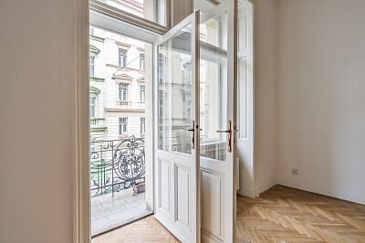 Zborovská, Smíchov - Prague 5 | Rent, Apartment One-bedroom (2+1), 86 m²