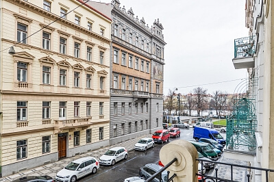 Zborovská, Smíchov - Prague 5 | Rent, Apartment One-bedroom (2+1), 86 m²