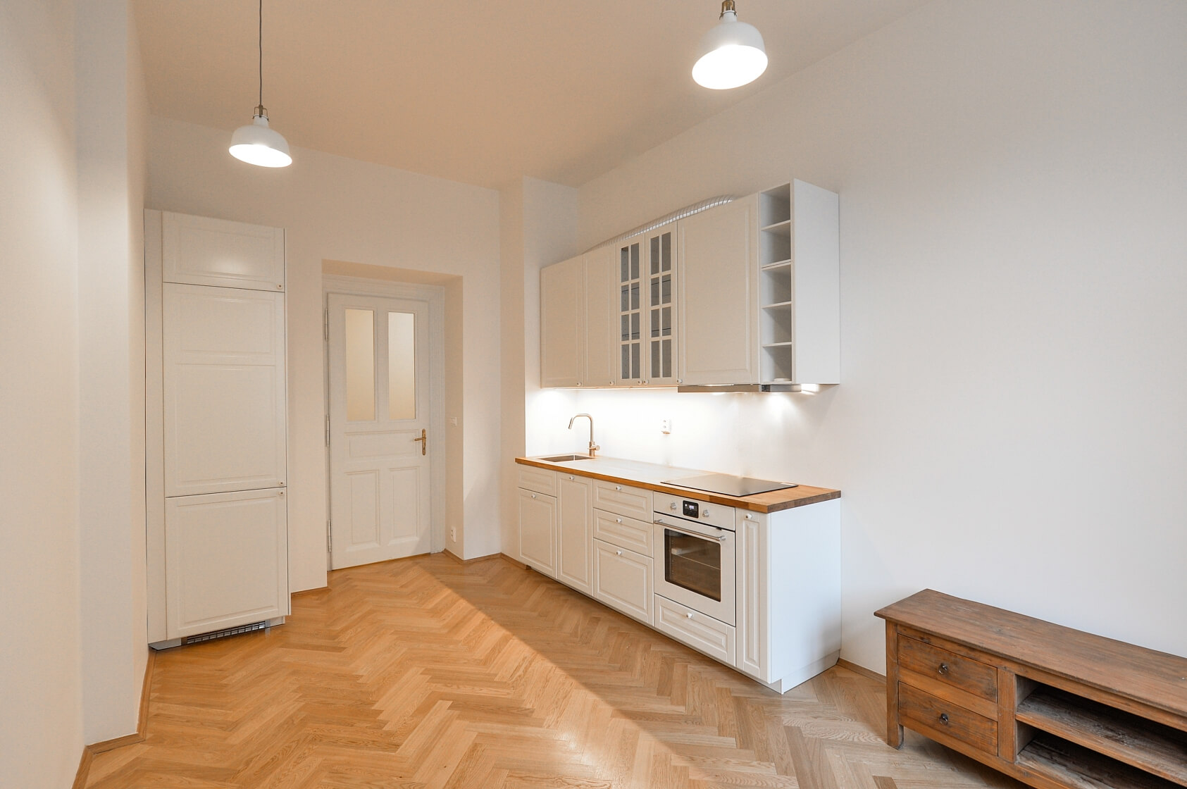 Korunovační, Bubeneč - Praha 7 | Pronájem, Byt 2+kk, 48 m²