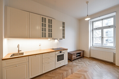 Korunovační, Bubeneč - Prague 7 | Rent, Apartment One-bedroom (2+kk), 48 m²
