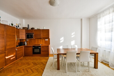 Na Švihance, Vinohrady - Prague 2 | Rent, Apartment Two-bedroom (3+1), 100 m²