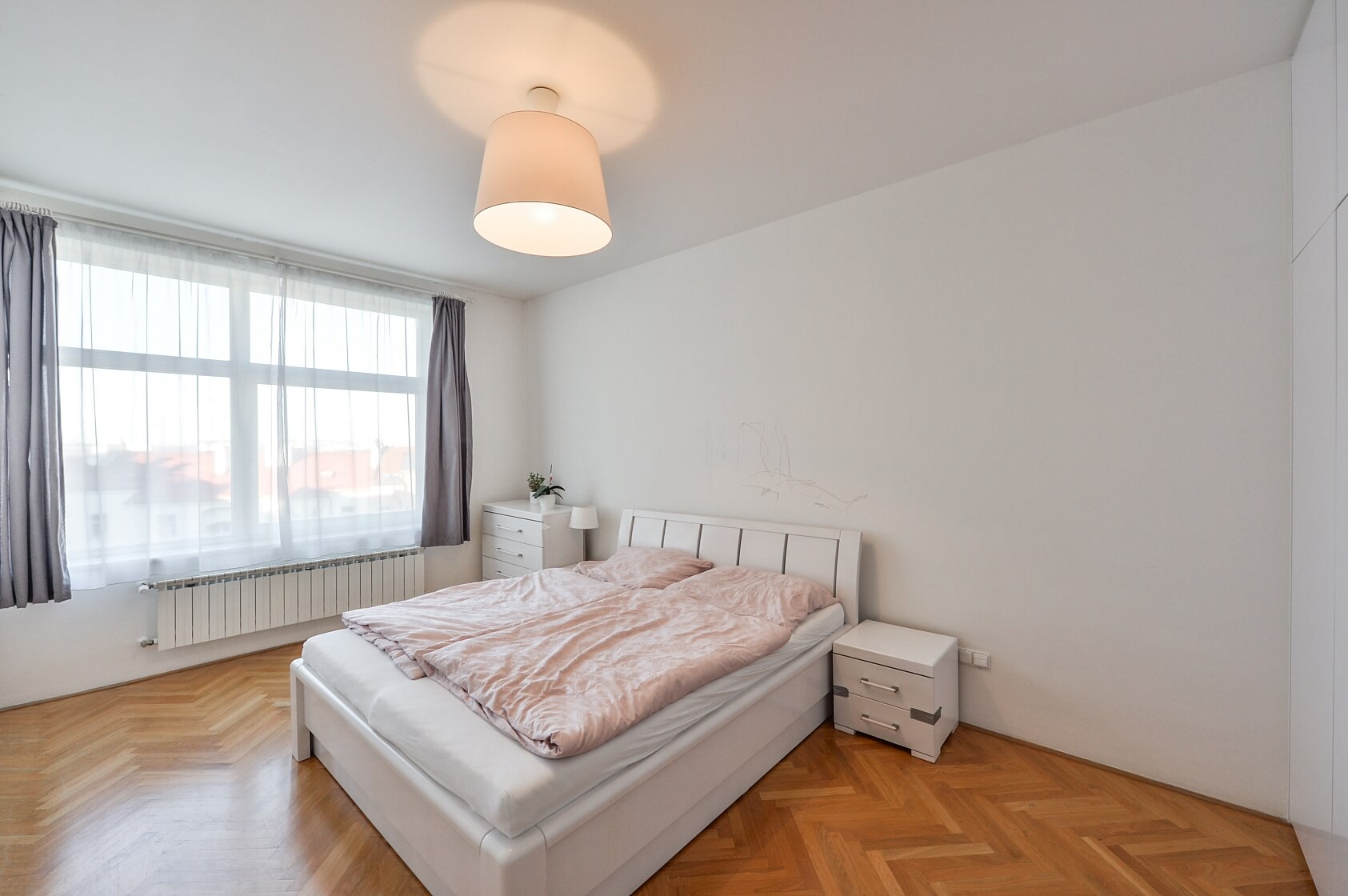 Na Švihance, Vinohrady - Prague 2 | Rent, Apartment Two-bedroom (3+1), 100 m²
