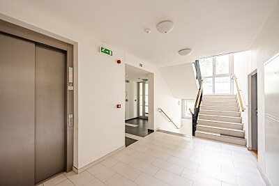 Učňovská, Hrdlořezy - Prague 9 | Rent, Apartment Two-bedroom (3+kk), 97 m²