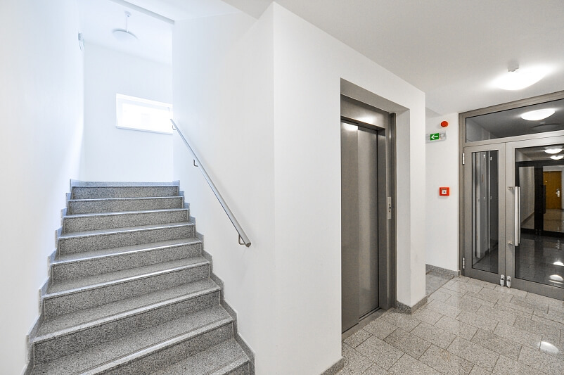 Karla Engliše, Smíchov - Prague 5 | Rent, Apartment Two-bedroom (3+kk), 80 m²