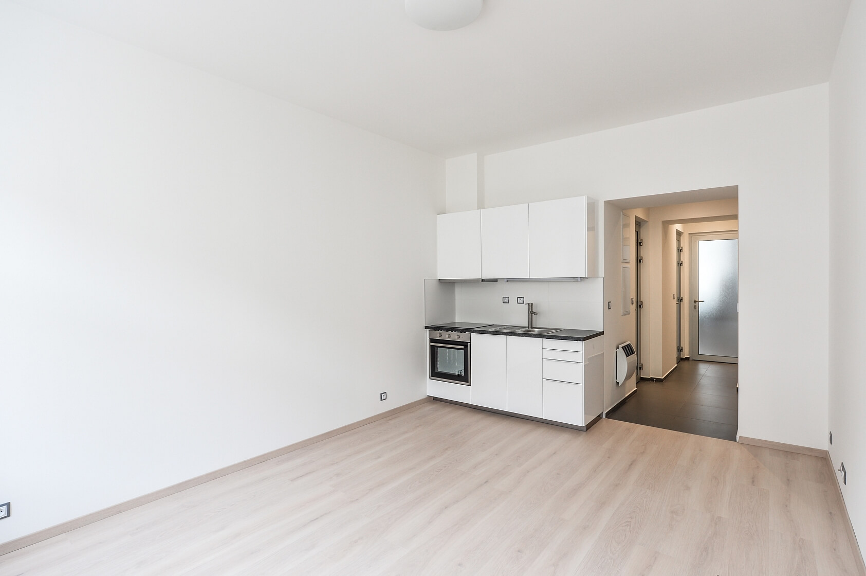 Ovenecká, Holešovice - Prague 7 | Rent, Apartment One-bedroom (2+kk), 40 m²