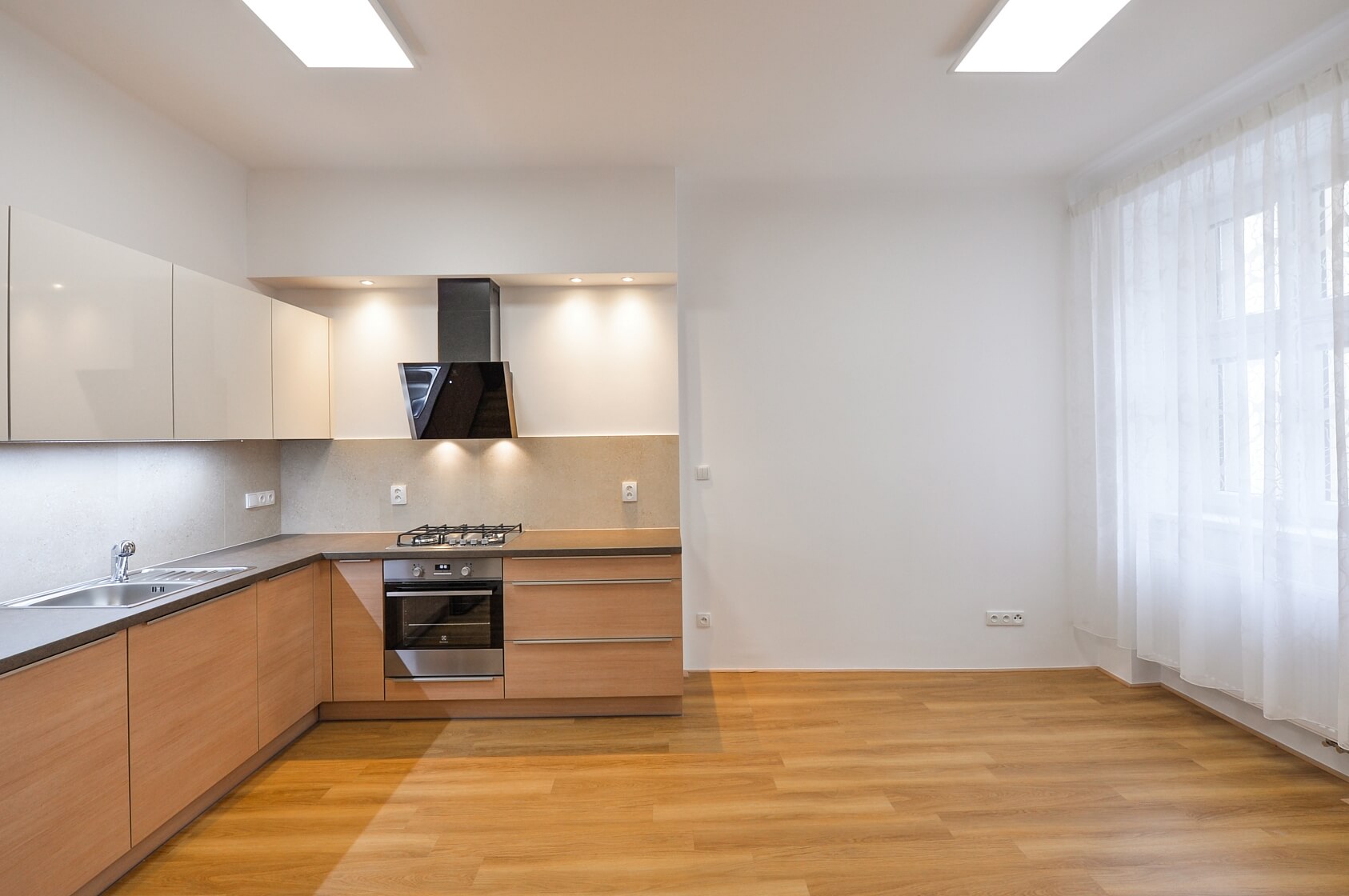 Na Hutích, Dejvice - Praha 6 | Pronájem, Byt 3+kk, 106 m²