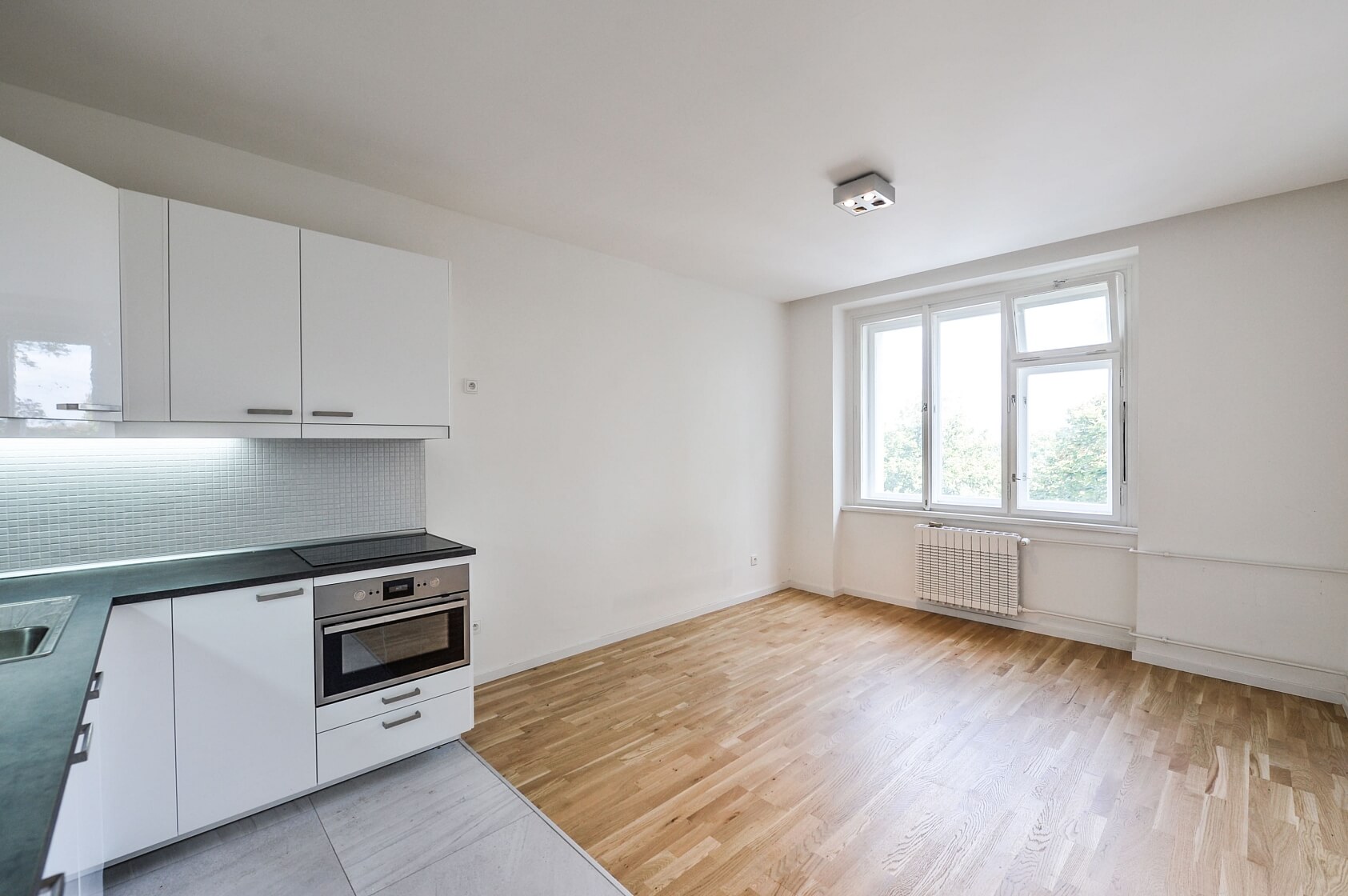 Hollarovo náměstí, Vinohrady - Praha 3 | Pronájem, Byt 2+1, 74 m²