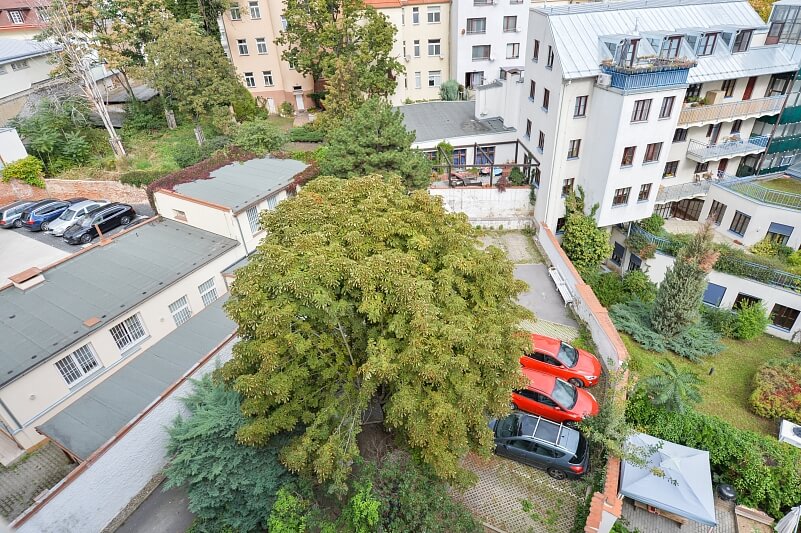 Rybalkova, Vršovice - Prague 10 | Rent, Apartment One-bedroom (2+kk), 82 m²