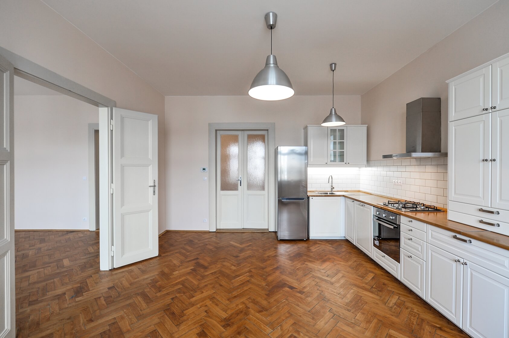 Rašínovo nábřeží, Nové Město - Prague 2 | Rent, Apartment Two-bedroom (3+1), 104 m²