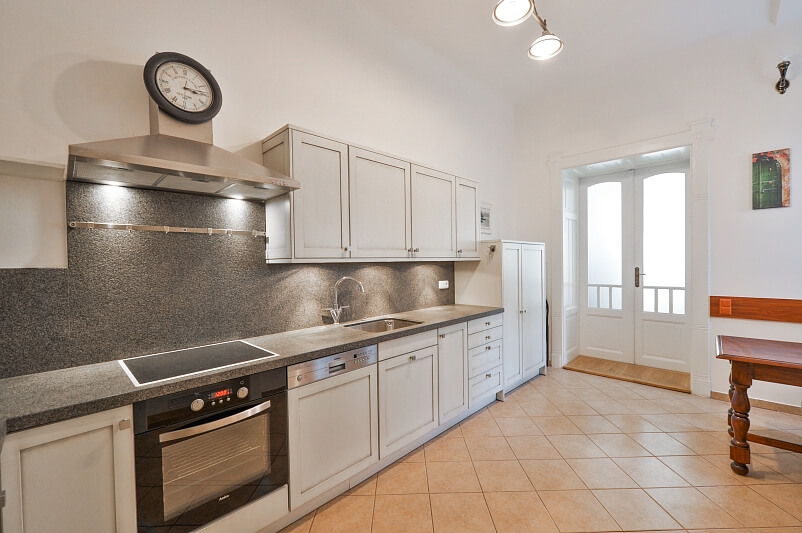 Senovážné náměstí, Nové Město - Prague 1 | Rent, Apartment One-bedroom (2+1), 76 m²