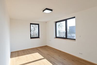 Na Pozorce, Horní Počernice - Praha 9 | Pronájem, Rodinný dům 5+kk, 323 m²