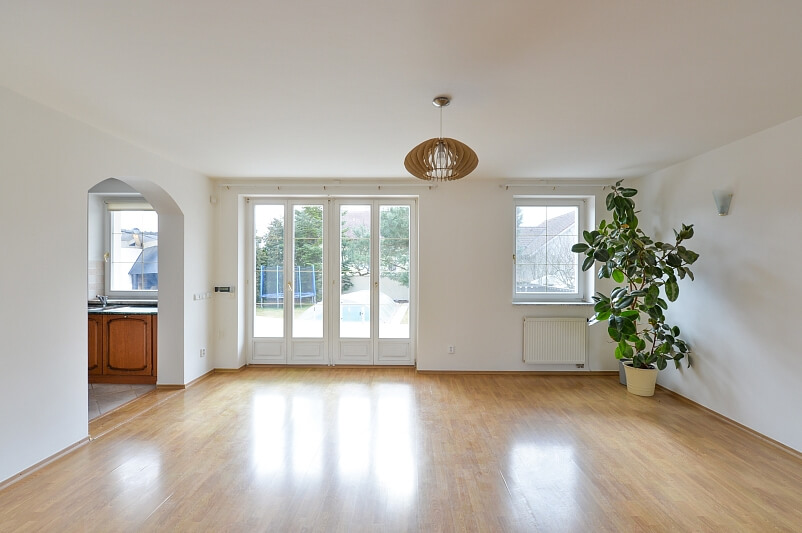 Sadová, Průhonice - Praha-západ | Rent, House Five-bedroom (6+kk), 320 m²